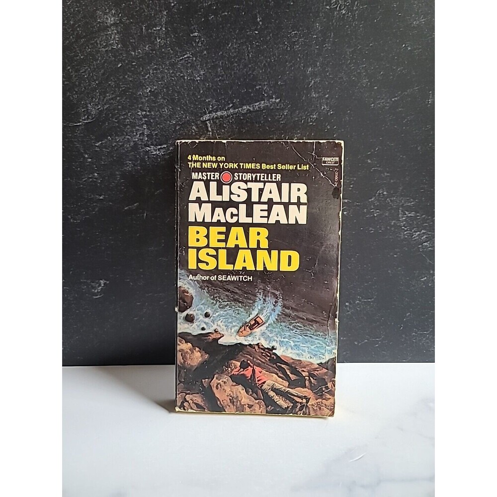 Bear Island By Alistar MacLean Paperback